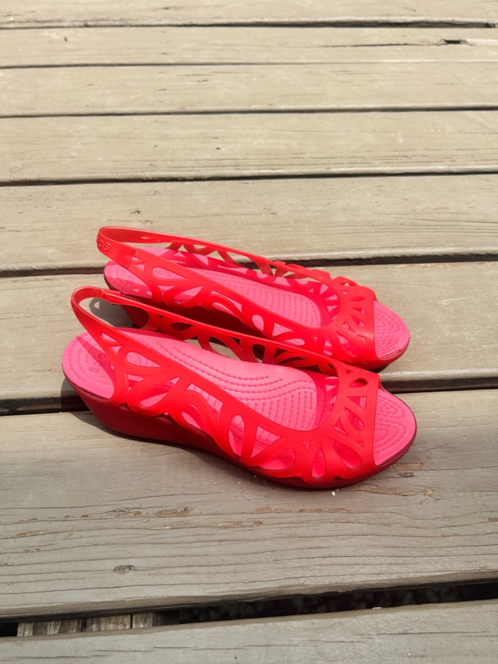 Crocs Adrina III Mini Wedge Peep Toe Cut Out Jelly Sandals Red Women’s Size 8